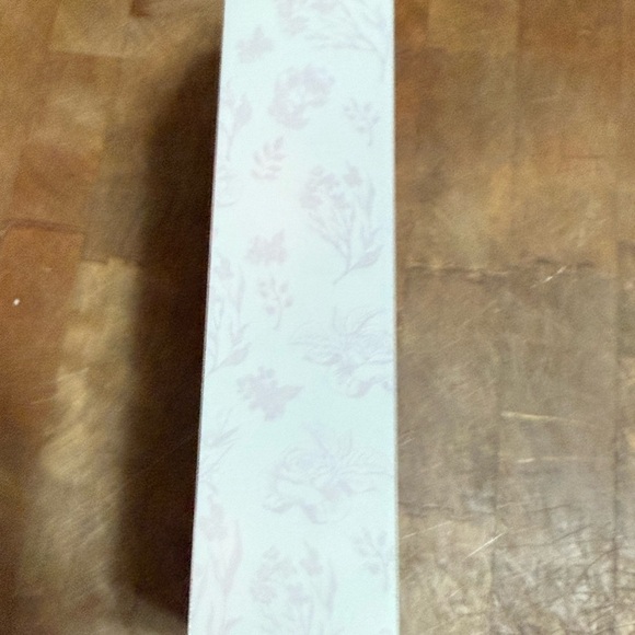 Netflix Bridgerton Lot Teapot Set, Bath Bombs, Make-up Sponges All Brand New - Picture 11 of 15